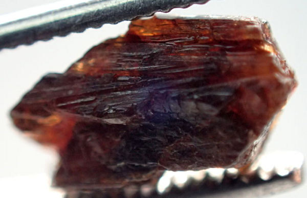 Cho đến năm 2005, các nhà khoa học vẫn chỉ tìm thấy được 25 mẫu đá Painite trên hành tinh. Bởi vậy, sách kỉ lục Guinness đã công nhận Painite là loại khoáng sản quý hiếm nhất trên thế giới vào năm 2005.