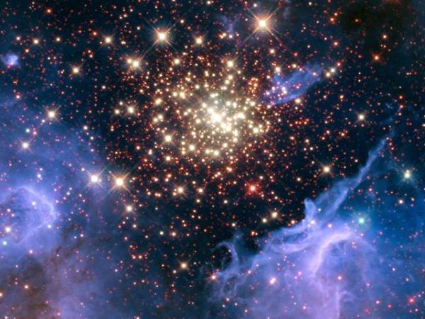 Vì vậy có thể thiên hà chứa Trái Đất - Milky Way có khả năng chứa đầy các cấu trúc bong bóng tương tự.