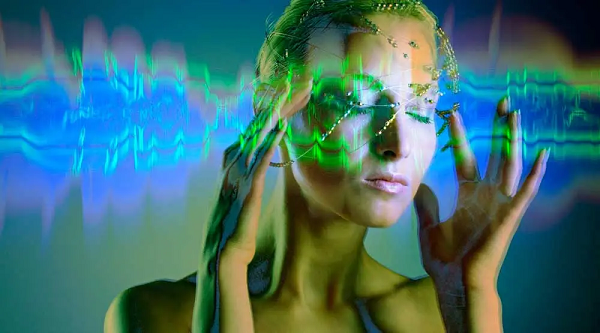 Khi kiểm tra địa điểm, người ta thấy Price đã mô tả khá chính xác, chỉ khác một chút về kích thước các hồ bơi và vị trí của khối nhà, nhưng không có bể chứa nước và nhà máy lọc.