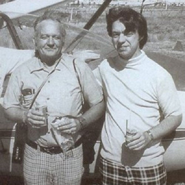 Thông qua Puthoff, Atwater tìm hiểu về một người được cho là có công năng đặc biệt tên là Pat Price. Theo lời kể, ông ta chỉ ngồi một chỗ, nhưng có thể xác định vị trí chính xác những công trình ở một nơi xa xôi nào đó.