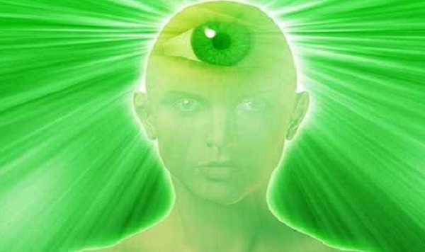 Sau 30 phút “nhìn” mục tiêu, ông mô tả đó là “một hồ nước hình tròn có đường kính khoảng 30m”, “một hồ bơi hình chữ nhật dài 18m x 24m”, và “một khối nhà bằng bê tông có thể là nhà máy lọc nước”. Ông đã vẽ sơ đồ, trong đó có một số chi tiết khác như máy bơm, máy móc và bể chứa nước.