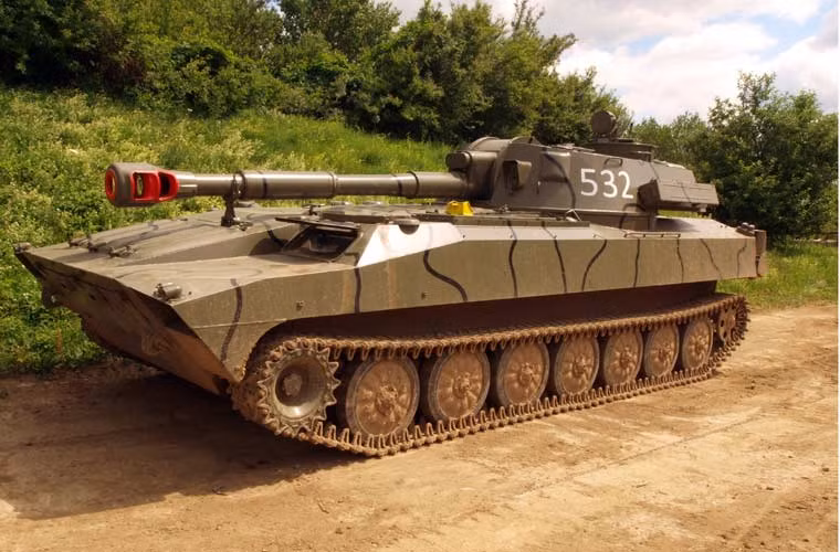 Còn mẫu pháo tự hành 2S1 Govozdika có giá 22.266 USD (khoảng 484 triệu VNĐ).