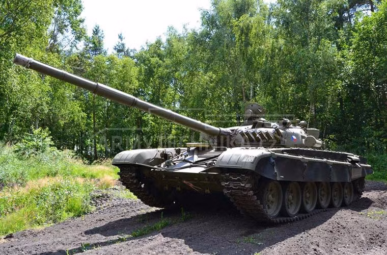 Trong khi đó cỗ tăng hiện đại T-72 lại chỉ có giá 50.097 USD (hơn 1 tỷ VNĐ).