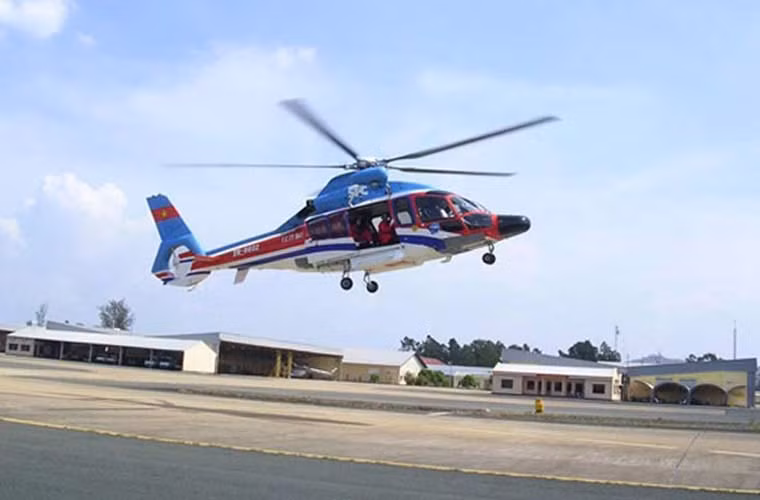 Đối với hoạt động dân dụng, máy bay trực thăng thế hệ mới EC-155 có thể dùng làm chuyên cơ, cứu hộ, cứu nạn…