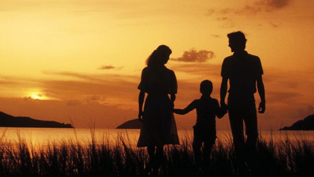 Dung mai tim hanh phuc tuong lai ma quen vun dap hien tai