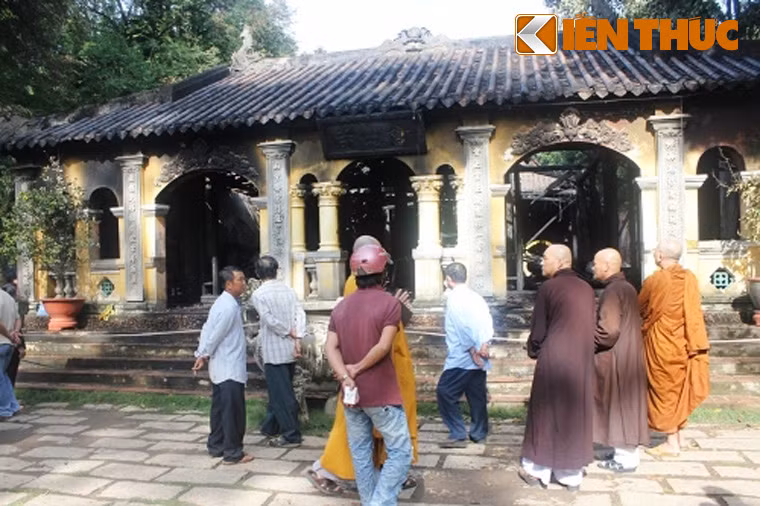 Sau khi xảy ra hỏa hoạn, các vị sư và hàng chục nghìn phật tử từ các ngôi chùa khác trên địa bàn TPHCM và các tỉnh lân cận đã đến thăm chùa Hội Sơn. Đồng thời quyên góp để xây dựng lại chùa.