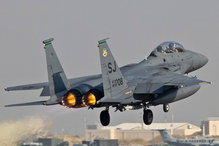 Hiện chưa có bình luận gì từ liên minh do Mỹ dẫn đầu liên quan đến đoạn video này. Theo người phát ngôn của lực lượng Mỹ tại Syria, việc nổ súng vào người dân ở Khirbet Ammo là để “tự vệ” và lực lượng liên minh do Mỹ dẫn đầu đang điều tra sự việc.