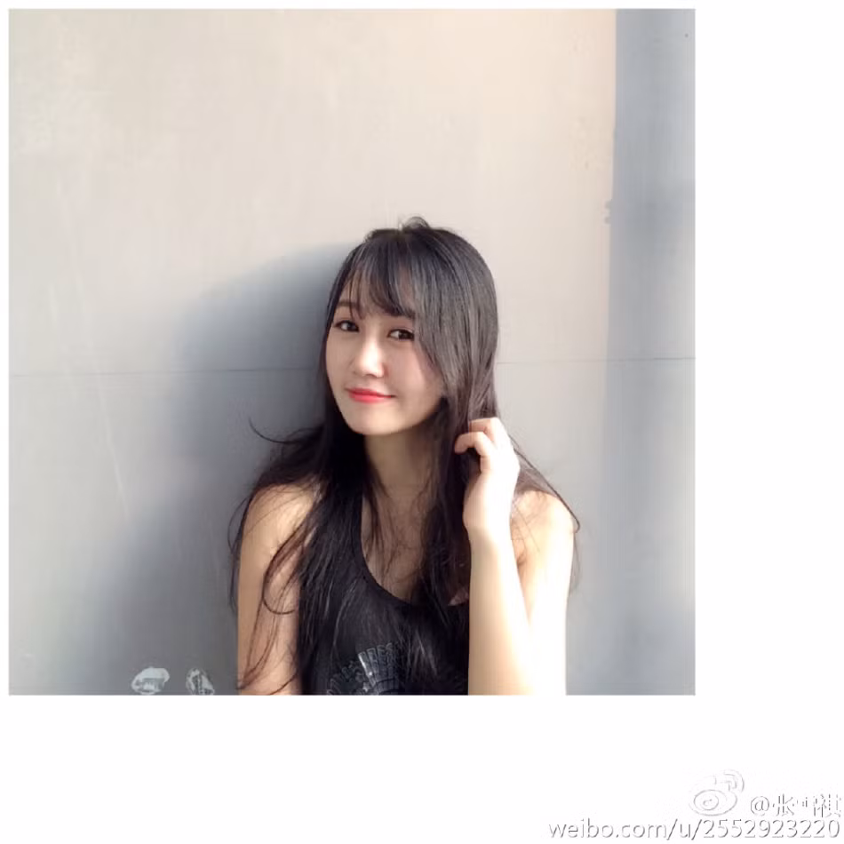 Nữ sinh 9X này trở nên nổi tiếng trên cộng đồng mạng Trung Quốc nhờ ngoại hình rất giống nữ diễn viên và người mẫu xứ Đài Trần Kiều Ân.