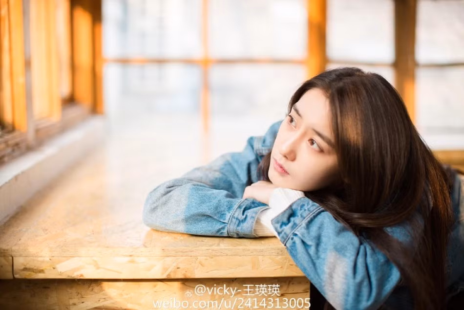 Gương mặt xinh đẹp của nữ sinh 9X khiến cư dân mạng mê mẩn.