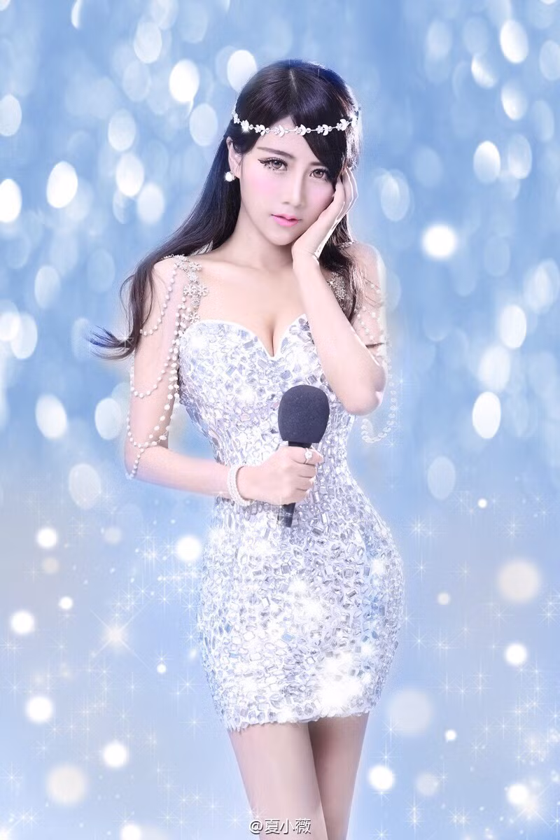 Nữ sinh 9X sở hữu số đo ba vòng khiến nhiều chị em phải mơ ước.