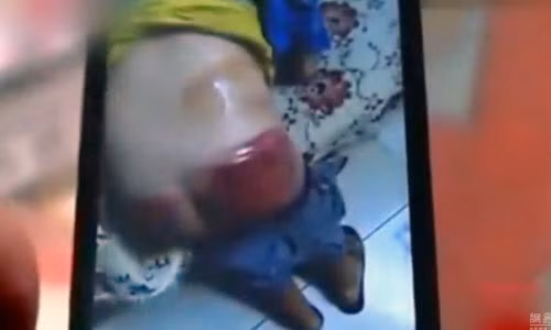 Thay giao dung choi danh tim mong hoc tro gay phan no