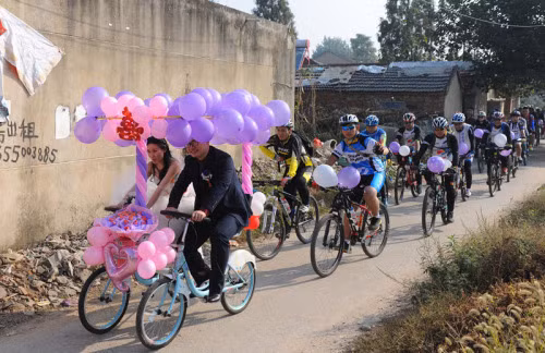 Man ruoc dau bang xe dap gay sot mang-Hinh-3