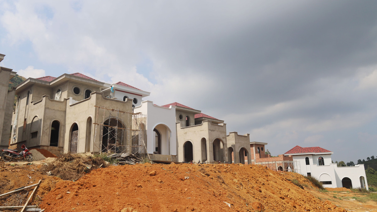 Lam Dong: Thieu kien quyet xu ly khu nha lien ke xa Loc Thanh