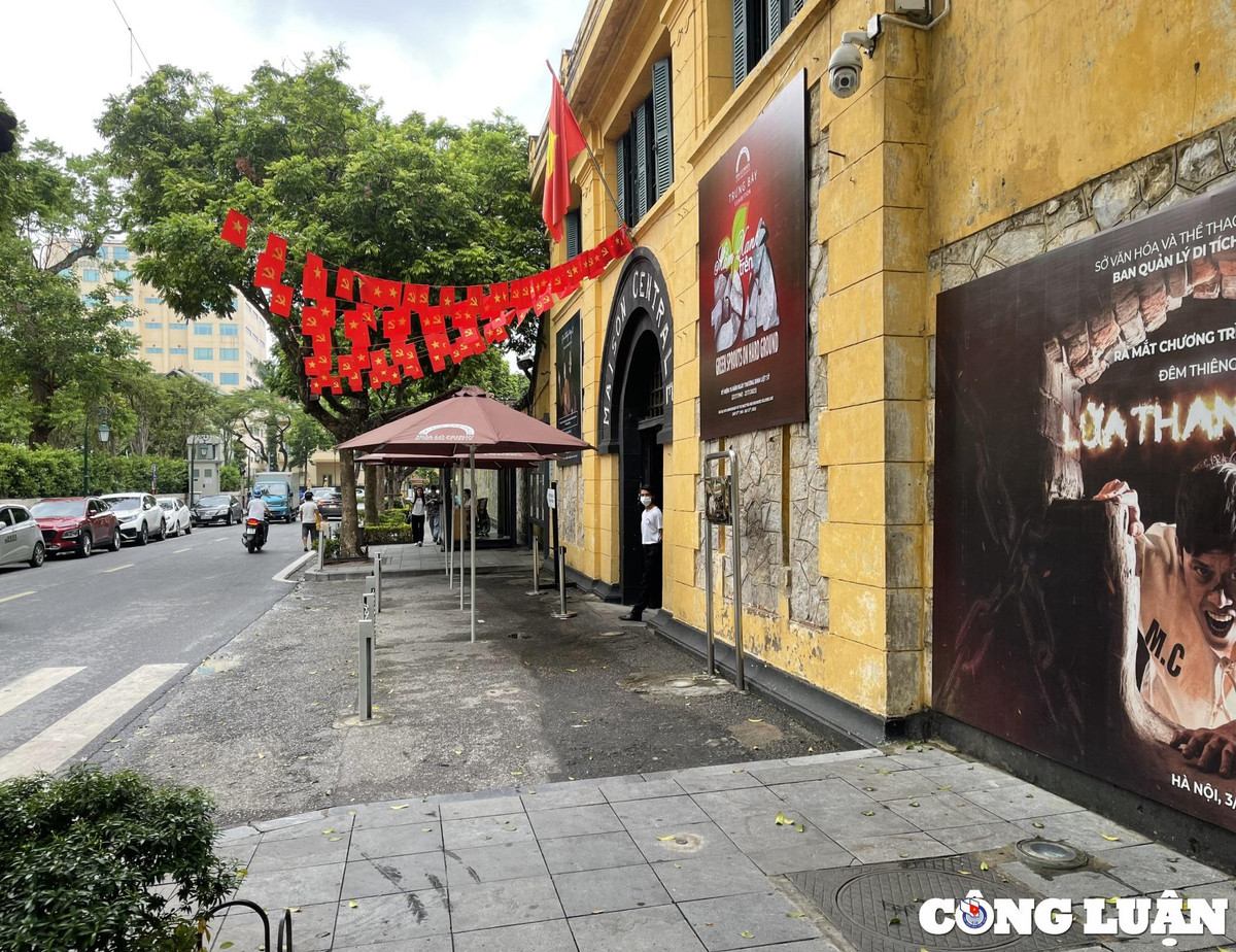 Khu vực cổng chính của nhà tù Hỏa Lò.