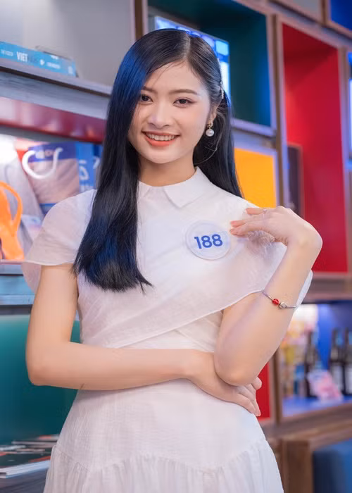Hồng Trang nỗ lực gây ấn tượng trong các hoạt động của cuộc thi Miss World Vietnam 2023. Ảnh: FBNV.
