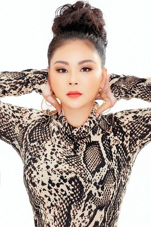 Lê Giang tận hưởng cuộc sống độc thân sau những trắc trở trong đường tình duyên.