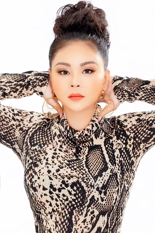 Lê Giang tận hưởng cuộc sống độc thân sau những trắc trở trong đường tình duyên.