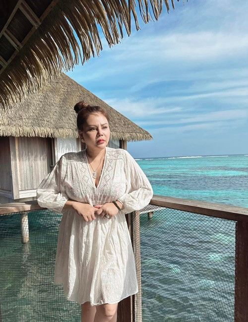 Nữ diễn viên phim Bố già còn đi du lịch sang chảnh.