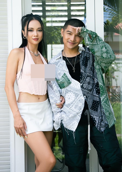 Không chỉ Phương Oanh, ngày 26/7, Vũ Ngọc Anh cũng tổ chức lễ ăn hỏi. Ảnh: FBNV.