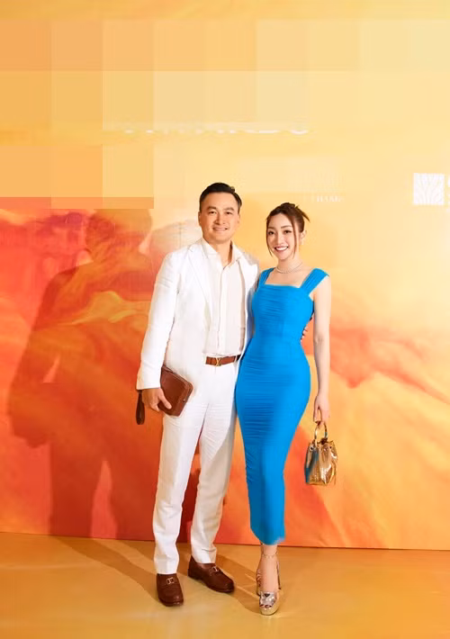 Diễn viên Chi Bảo kết hôn với Lý Thùy Chang - một bà chủ chuỗi spa nổi tiếng.