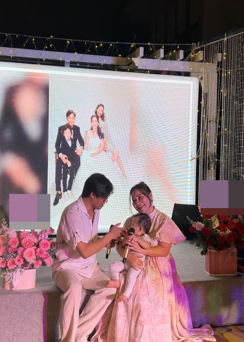 Trong cuộc phỏng vấn với Vietnamnet, Quý Bình cho biết, anh cảm thấy may mắn khi vợ tài giỏi. "Không ai thích đi bên cạnh một người mà họ không tài giỏi, không xinh đẹp và không thành công cả, bản thân tôi cũng thế. Tất nhiên khi sánh đôi cùng một người như thế, bản thân tôi cũng phải tự nhìn nhận có xứng đáng không. Tôi phải cố gắng để làm sao khi đứng bên cạnh cô ấy không cảm thấy tự ti. Vả lại, tôi nghĩ mình và Tiền luôn cho nhau sự tự tin khi sánh bước cùng”, Quý Bình chia sẻ.