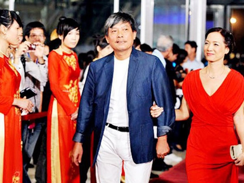 Vợ chồng NSND Lê Khanh có đôi lần chia sẻ về hôn nhân. Trong cuộc phỏng vấn với Đẹp, đạo diễn Việt Thanh cho biết, vợ nấu ăn rất ngon. Ảnh: Tiền Phong.