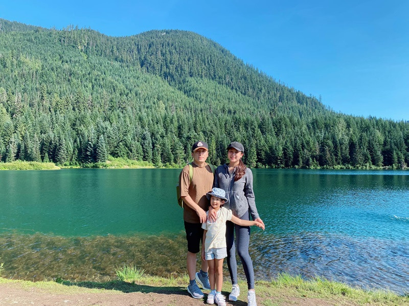 Vợ chồng Lam Trường thường xuyên đưa con gái đi du lịch.