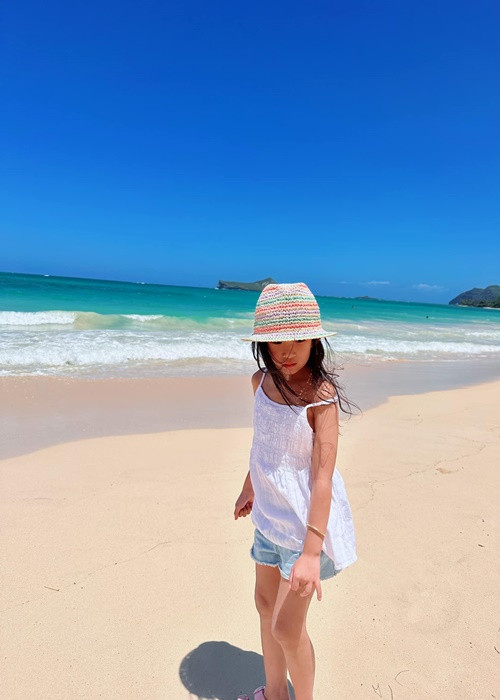 Theo Yến Phương, hiện tại, bé Phoebe có chiều cao 1m2.