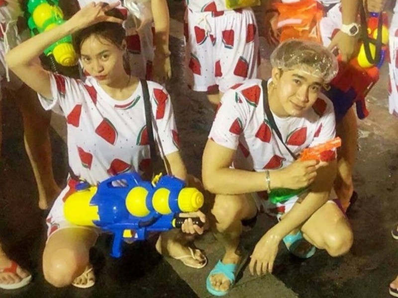 Cuối năm 2020, mối quan hệ mập mờ giữa Chi Dân và Lan Ngọc bị cho rạn nứt khi cả hai đều nói đang độc thân. Ảnh: Người Lao Động.