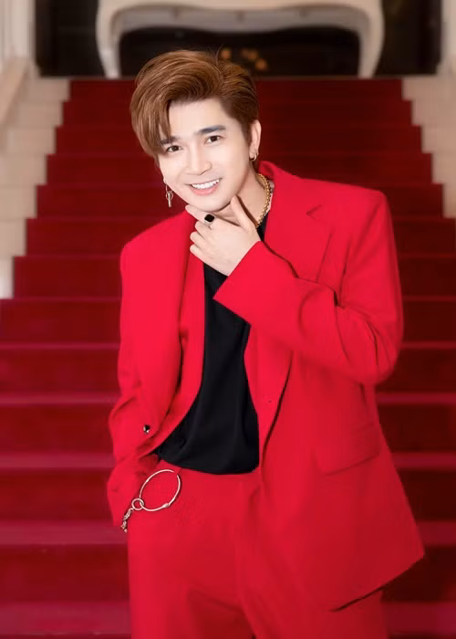 Tình yêu đơn phương là nguồn cảm hứng viết nhạc của Chi Dân. Năm 2022, Chi Dân cho biết, anh sáng tác bài hát Em đâu biết được từ câu chuyện từng yêu đơn phương một người. Ảnh: FBNV.