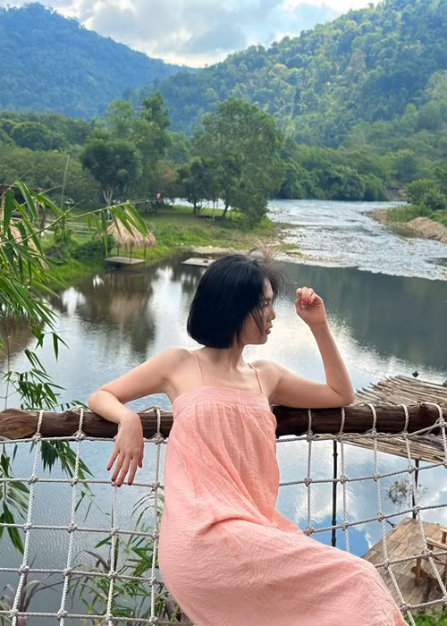 Nữ người mẫu gốc Trà Vinh chia sẻ, cô chăm chỉ làm việc và hết mình tận hưởng.