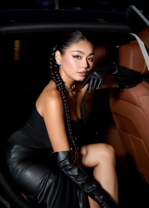 Có hành động ủng hộ phim Barbie, Á hậu Thảo Nhi Lê bị nhiều cư dân mạng chỉ trích. Nhanh chóng, nàng hậu lên tiếng xin lỗi. "Trước hết, cho tôi gửi lời xin lỗi chân thành tất cả mọi người vì đã làm mọi người phiền lòng với story về phim Barbie. Là một người phụ nữ Việt Nam, tự hào về Việt Nam, tôi xin khẳng định không ủng hộ đường lưỡi bò. Tôi lấy làm tiếc vì đã không bày tỏ rõ ràng quan điểm này khi nhận xét về phim và khiến mọi người có thể hiểu nhầm. Tôi mong rằng, mọi người sẽ tha thứ cho sự thiếu sót của mình", Thảo Nhi chia sẻ.