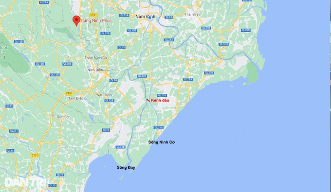 Từ nay, tàu vận tải ven biển có thể đi vào cửa sông Ninh Cơ rồi rẽ sang sông Đáy thông qua kênh đào. Điều này có ý nghĩa trong bối cảnh cửa sông Đáy bị bồi lắng, tàu thuyền ra vào khó khăn.