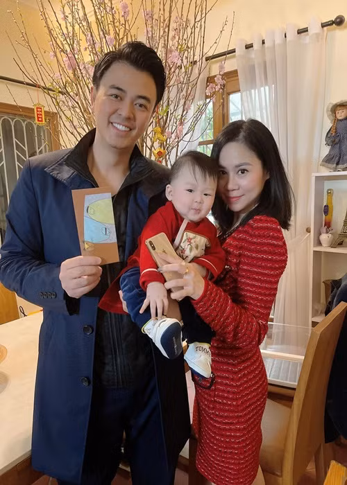 Nam MC yên tâm đi đóng phim khi có hậu phương vững chắc.