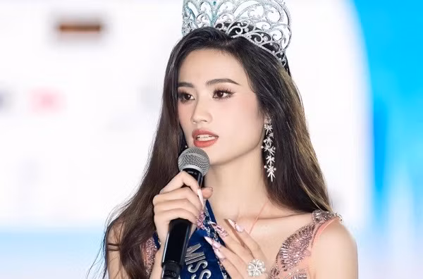 Em gai 19 tuoi len tieng truoc phat ngon cua Hoa hau Y Nhi-Hinh-2