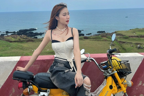 Hoa minh vao lan nuoc bien o Phu Quy, lan ngam san ho-Hinh-2