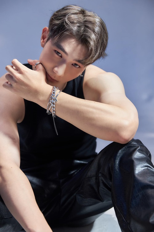 Dương Thành Đạt sinh năm 1994, đến từ Ninh Bình. Anh cao 1m78, sở hữu gương mặt điển trai. Ảnh: FBNV.