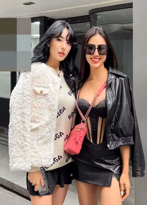 Kim Duyên hội ngộ Hoa hậu Hoàn vũ Hàn Quốc 2021 - Jisu Kim. Ảnh: FBNV.