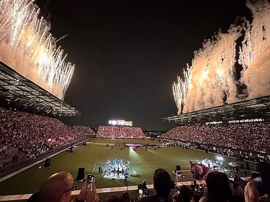 Toàn cảnh buổi lễ ra mắt siêu sao Lionel Messi tại Miami. (Nguồn: AP)