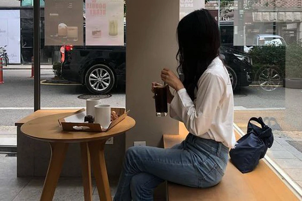 Co gai kiem 12 trieu tiet kiem duoc 10 trieu, bi quyet la gi?