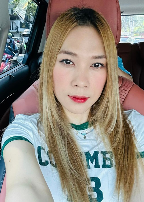 Về bí quyết trẻ lâu, Mỹ Tâm chia sẻ trên Gia Đình và Xã Hội: "Tôi không nghĩ mình lớn, cứ nhỏ hoài thì tự nhiên sẽ nhỏ thôi". Theo "họa mi tóc nâu", mỗi lần trèo lên cân đo sức khỏe, cô đều bật cười vì được nhận xét mới 15 tuổi sinh học.