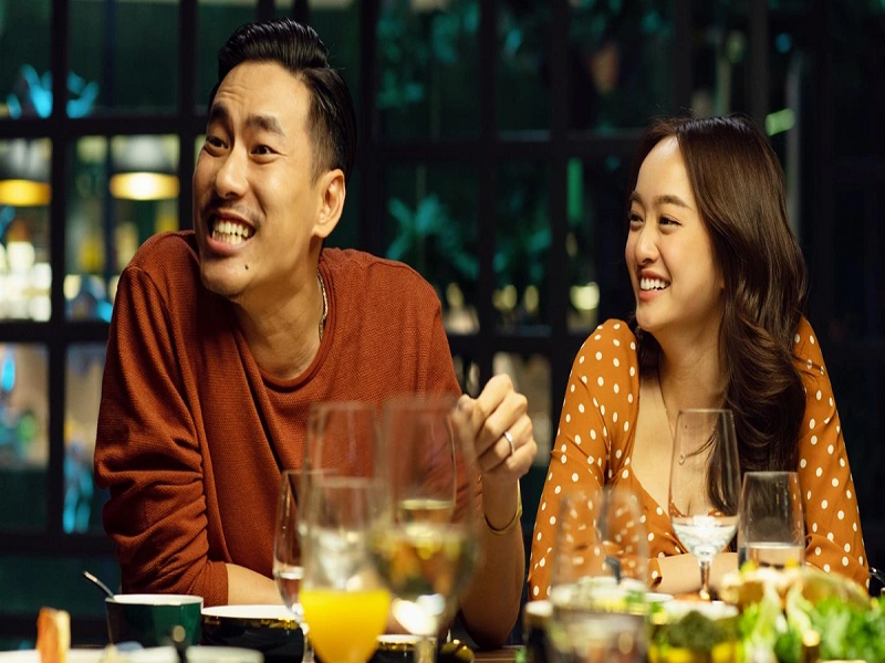 Tiệc trăng máu và Gái già lắm chiêu V là hai bộ phim đánh dấu bước tiến trong sự nghiệp của Kaity Nguyễn. Ảnh: Dân Trí.