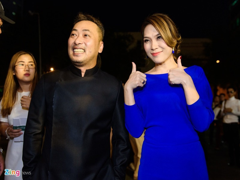 Khi Dạ cổ hoài lang ra mắt, Mỹ Tâm mời toàn bộ công ty và gia đình đi xem phim của đạo diễn Quang Dũng. “Họa mi tóc nâu” khen phim ngắn gọn, cảm xúc dạt dào. Ảnh: Zing.