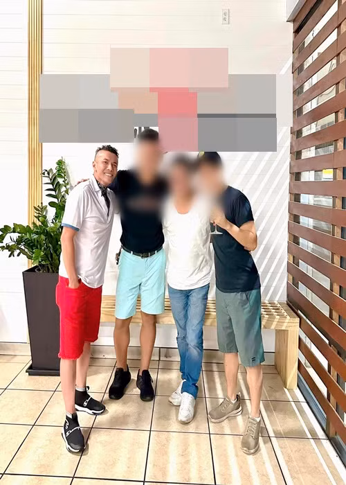 Vóc dáng của Kasim Hoàng Vũ trở nên thon gọn.