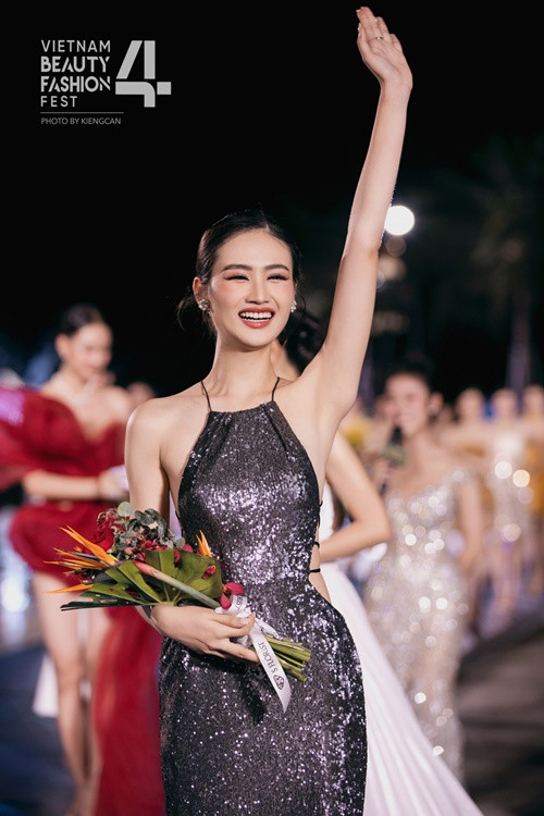 Huỳnh Trần Ý Nhi vừa giành giải Người đẹp thời trang ở Miss World Vietnam 2023. Ảnh: Sen Vàng.