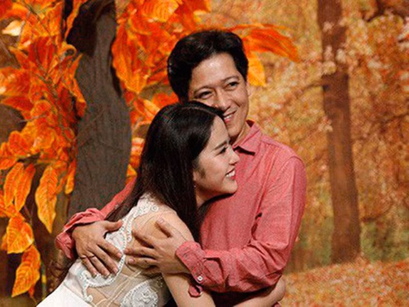 Tình duyên của Nam Em trước đây đầy ồn ào. Năm 2018, cô bất ngờ công khai chuyện tình 30 ngày với Trường Giang, gián tiếp thừa nhận chen chân vào hạnh phúc của nam diễn viên hài và Nhã Phương. Ảnh: Vietnamnet.