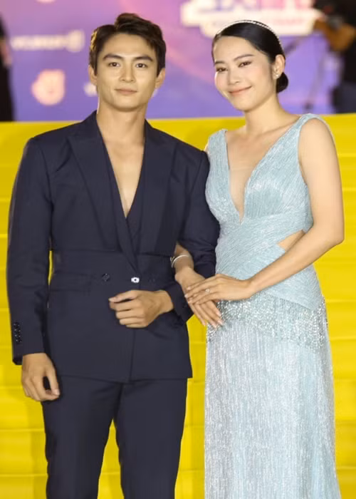 Tháng 2/2021, Lãnh Thanh viết tâm thư dài khẳng định, anh và Nam Em dừng lại ở tình bạn, tình đồng nghiệp chứ không phải tình yêu. Về phần mình, Nam Em chia sẻ, cô chủ động dừng chuyện tình cảm khi thấy khoảng cách với Lãnh Thanh ngày càng xa. Ảnh: Thể Thao Văn Hóa.