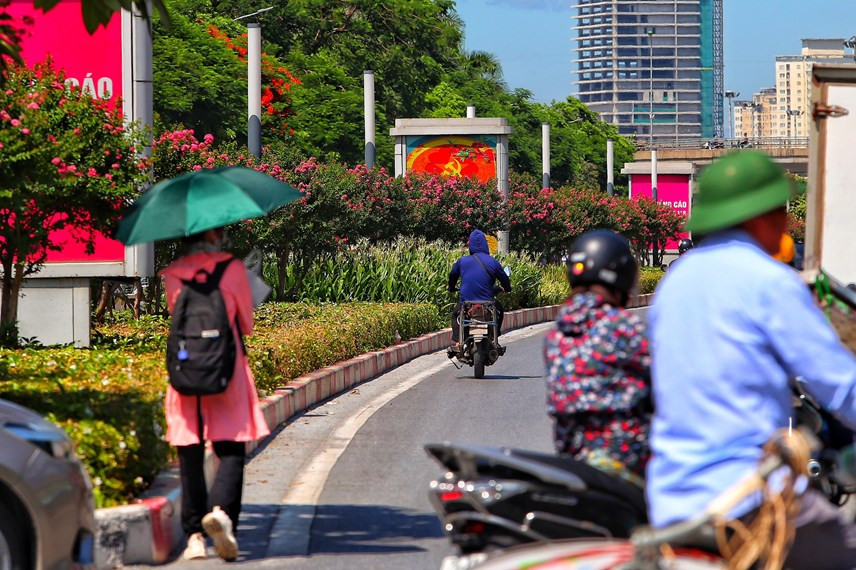 Đường Nguyễn Chí Thanh từng được coi là tuyến đường kiểu mẫu "đẹp nhất Việt Nam".
