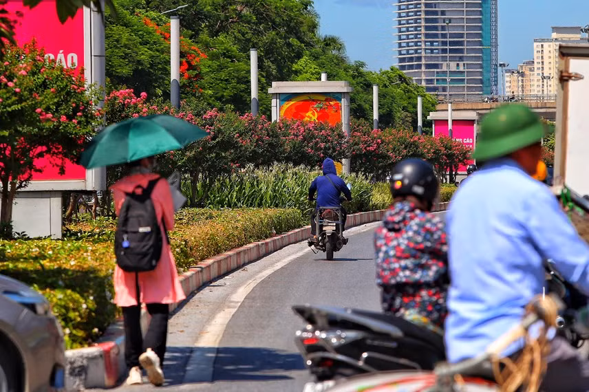 Đường Nguyễn Chí Thanh từng được coi là tuyến đường kiểu mẫu "đẹp nhất Việt Nam".