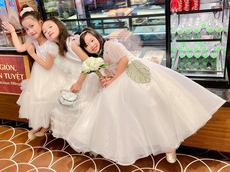 Con gái Mai Phương có cuộc sống bình yên trong những năm qua. Ảnh: FBNV.